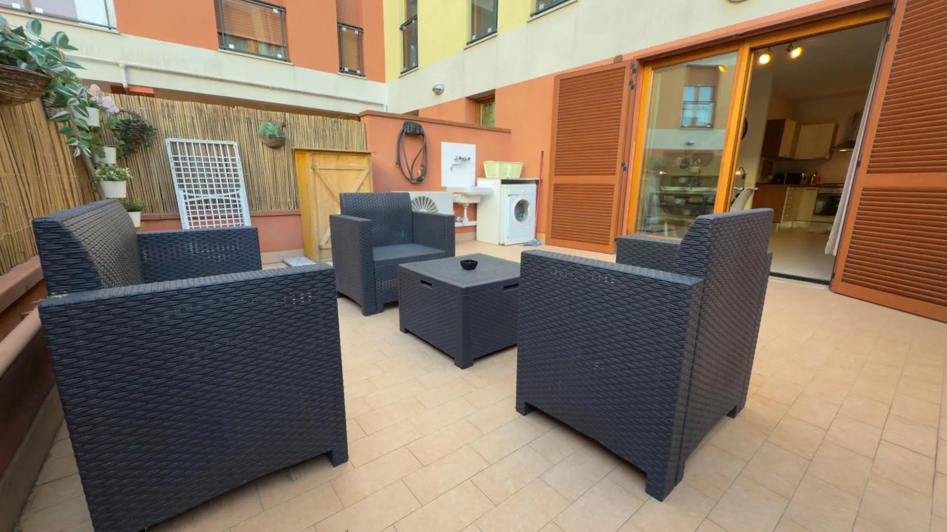 Monolocale + Ampio Terrazzo Apartment Grosseto Italy